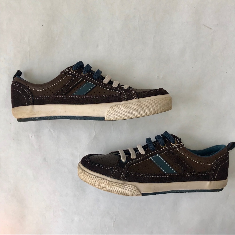 Clarks boys zipper leather sneakers. Sz US 12